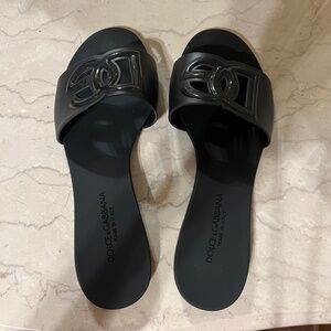 DG rubber beachwear sliders